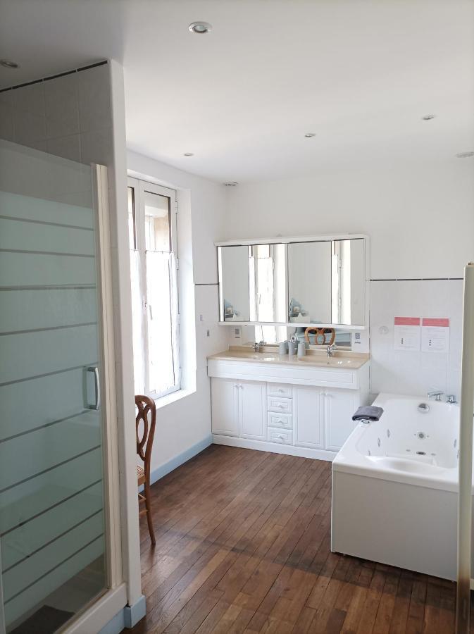 Le Relais Des Roses- Chambres D'Hotes Vatan Esterno foto