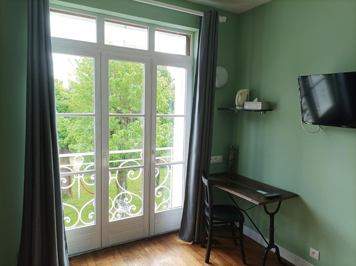 Le Relais Des Roses- Chambres D'Hotes Vatan Esterno foto